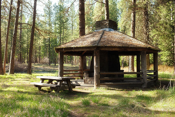 Old gazebo in the Camp Sherman Campground
